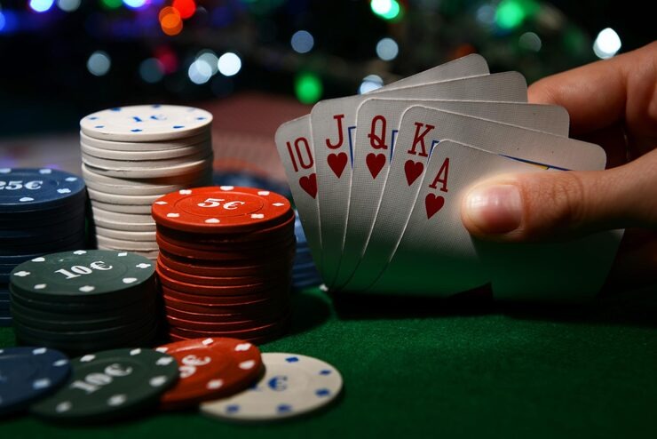 Diamond Empire live dealer studio with professional croupiers at mpoprofit